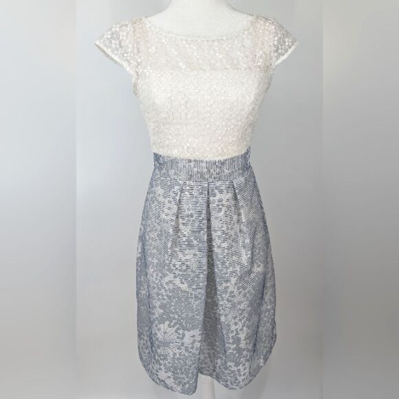 Kay Unger White Floral Lace Sequin Blue Stripe Satin Cap Sleeve Midi Dress 2 NWT - Picture 1 of 11